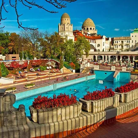 New, Raday Danube Unit